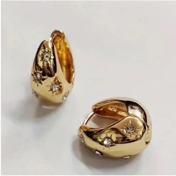 New! Anthropologie Aster Gold Plated Hoop Huggie Earrings (1026) NWOT - Picture 2 of 3